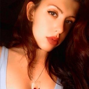 Meet your Posher, Alexandra